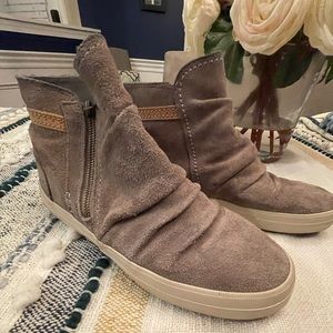 Sperry Shoe- Hightop-like- Soft Suede-like